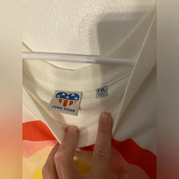 Junk Food I got you babe rainbow shirt sleeve t-shirt in Great Cond. Size XXL - Picture 2 of 4